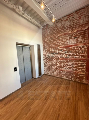 МФК класса А "Три вокзала. Депо ", Комсмольская