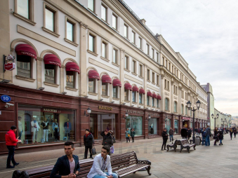 Аренда торговых и офисных помещений в бизнес-центре класса Премиум, м.Площадь революции.