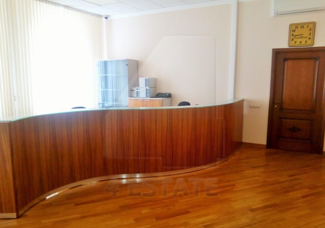 Аренда офисного и банковского помещения в особняке, м.Полянка.