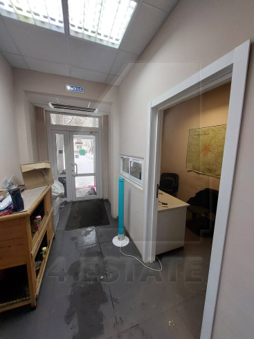 Аренда отдельно стоящего особняка с большой территорией, м.Динамо.