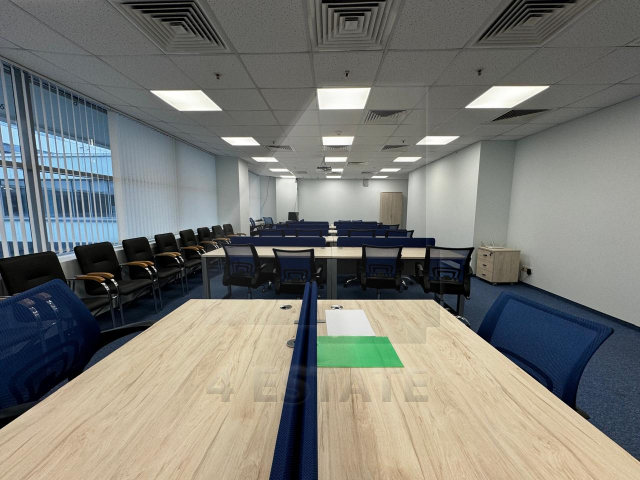 Бизнес-центр "Парк Победы", м.Парк победы.