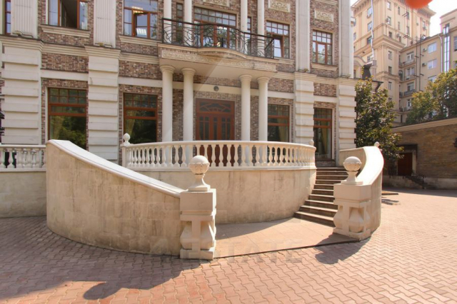 Презентабельный особняк класса В+, м. Красные ворота.