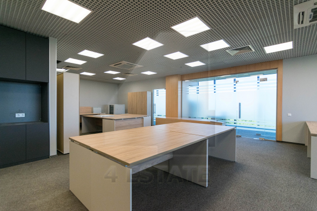 Аренда офисов в бизнес центре "Лотос", м.Нахимовский проспект.