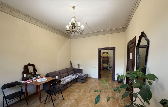 Реконструированный особняк класса В+, м.Достоевская.