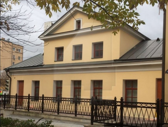 Реконструированный особняк класса В+(можно банк, ресторан), м.Полянка.