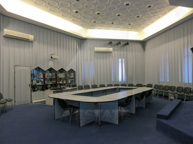 Офисное здание в аренду, м.Рижская.