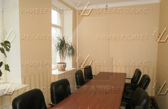 Офисный особняк класса В, м.Улица 1905г.