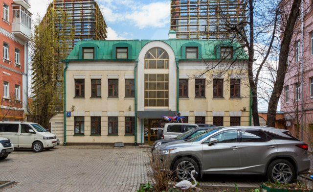 Презентабельный особняк на продажу, м.Курская.