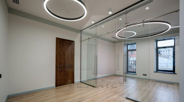 Бизнес-центр класса А "Сады Этрета", м.Цветной бульвар.