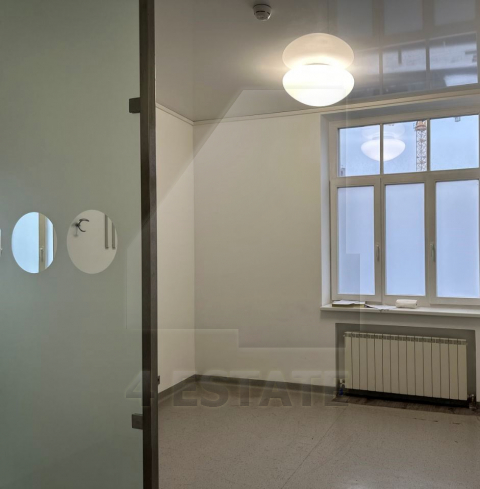 Аренда помещения под медицинский центр, м. Кропоткинская.