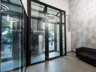 Аренда помещения с отдельным входом, м.Спортивная