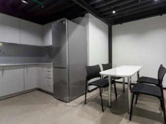 Аренда помещения с отдельным входом, м.Спортивная