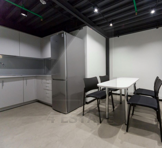 Аренда помещения с отдельным входом, м.Спортивная