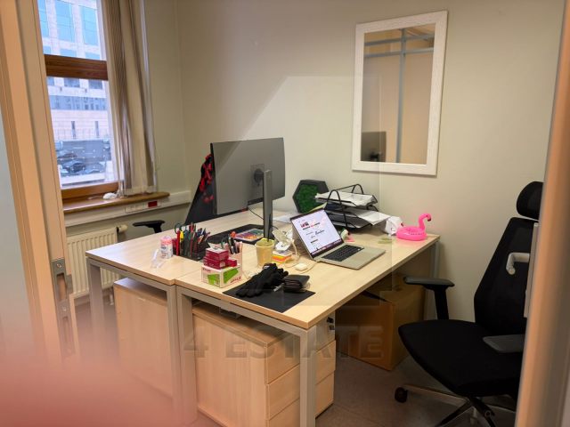 Аренда офиса в бизнес-центре класса В+ "Новинский", м.Смоленская.