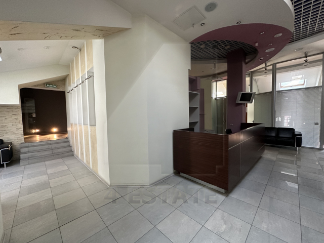 Предлагается на продажу презентабельный особняк класса А, м.Чистые пруды.