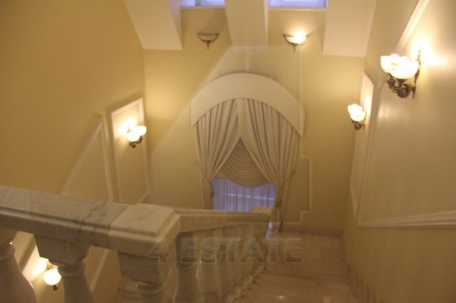 Продажа представительского  VIP особняка, м.Фрунзенская.