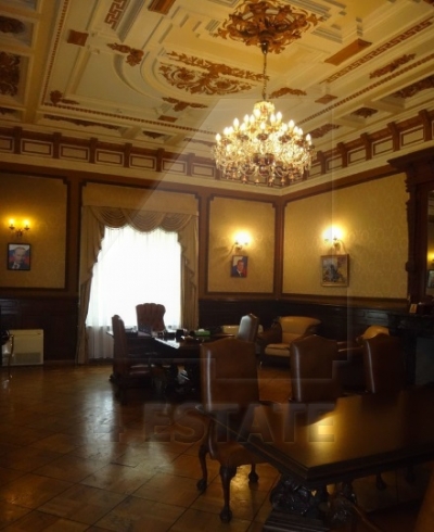 Продажа части здания, м.Китай Город.