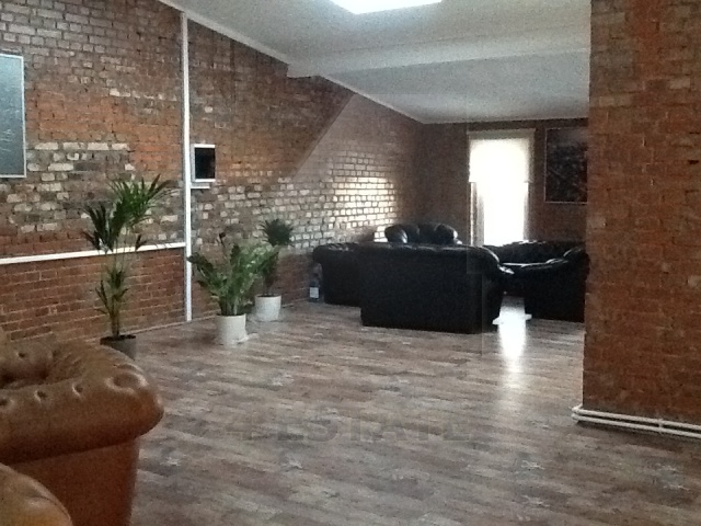 Продажа трехуровневого блока с отдельным входом в стиле ЛОФТ, м.Бауманская.