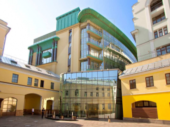Аренда помещений в представительскомом бизнес-центре Премиум класса «Романов Двор» (Romanov Dvor), м. Арбатская.