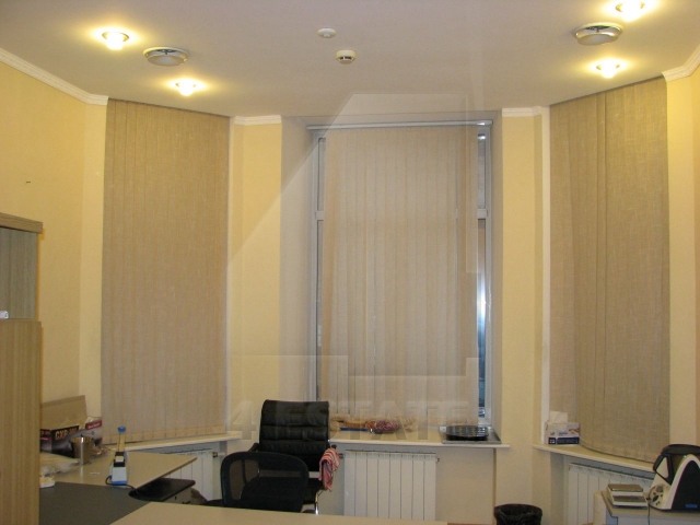 Офис в офисно-жилом комплексе, м.Кутузовская.