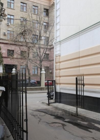 Продажа здания под реконструкцию м. Арбатская.