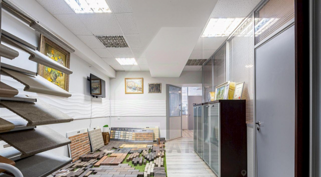 Продажа офиса в бизнес-центре класса В+, м.Бауманская.               