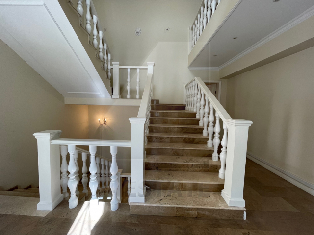 Продажа представительского особняка, м.Смоленская.