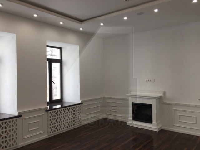 Реконструированный особняк на продажу, м.Курская.