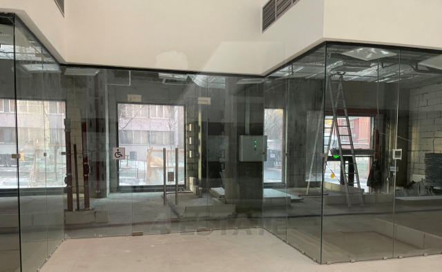 Аренда торговых помещений в элитном ЖК "RED 7", м.Красные ворота.