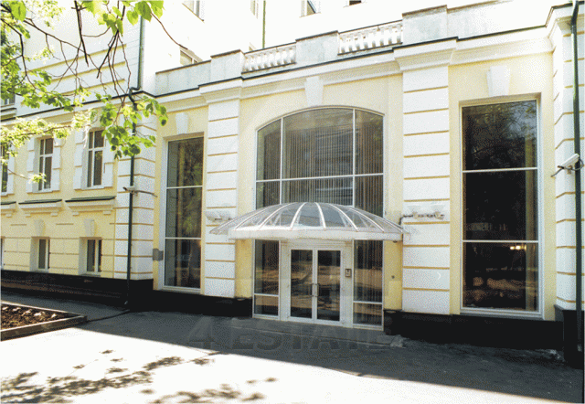 Офисные и банковские помещения в особняке класса В+, м. Менделеевская.