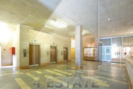 Продажа офисного здания, м. Авиамоторная.