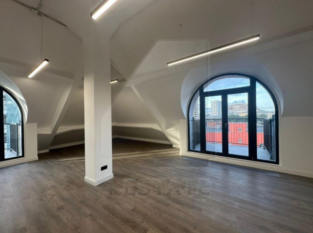 Продажа офисов в бизнес центре класса В+, м.Бауманская.