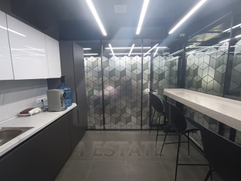 Аренда в бизнес центре класса В+, м.Новослободская.