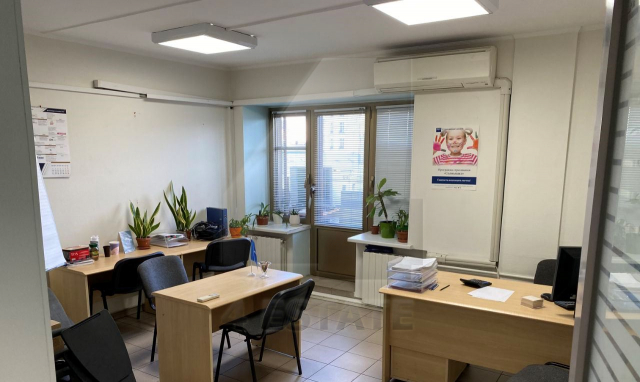 Аренда офиса в презентабельном бизнес центре, м.Маяковская.