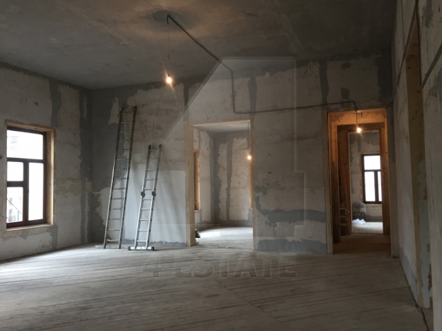 Аренда реконструированного здания класса А, м.Достоевского.