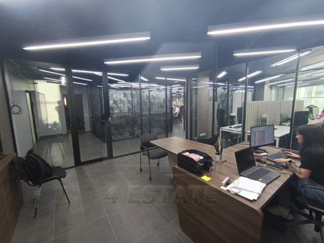 Аренда в бизнес центре класса В+, м.Новослободская.