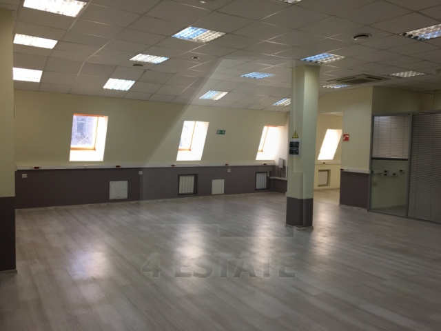 Аренда офисных помещений в особняке класса В+, м.Курская.