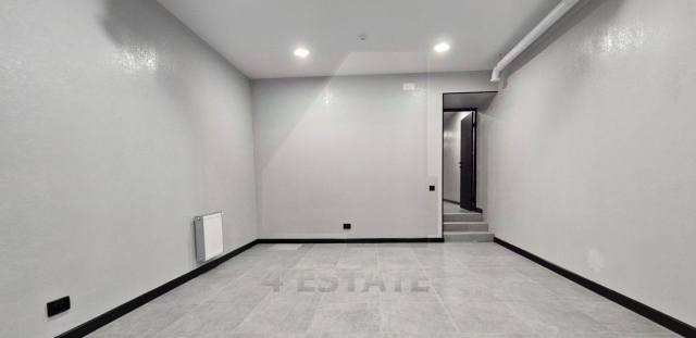 Аренда помещения свободного назначения с отд.входом, м.Менделеевская.