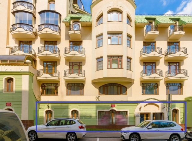 Продажа банковского помещения в элитном жилом доме, м.Кропоткинская.