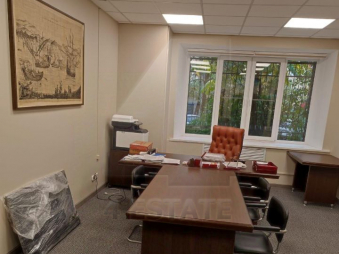 Офисное помещение с отд. входом, м.Цветной б-р.