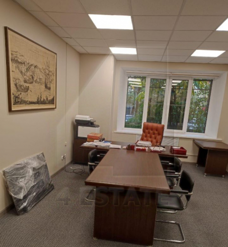 Офисное помещение с отд. входом, м.Цветной б-р.
