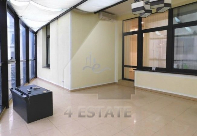 Презентабельный офис с отд. входом, м.Кропоткинская.