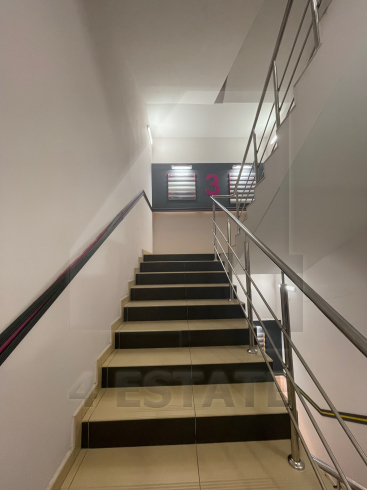 Аренда офисов в бизнес центре класса В, м.Ленинский пр-т.