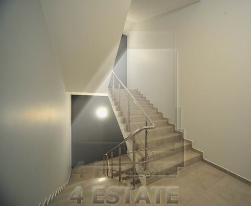 Продажа бизнес центра "Красносельский", м.Красносельская.