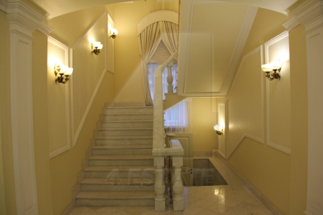 Продажа представительского  VIP особняка, м.Фрунзенская.