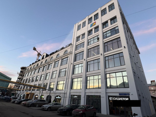 Продажа офисов в бизнес центре класса В+, м.Бауманская.