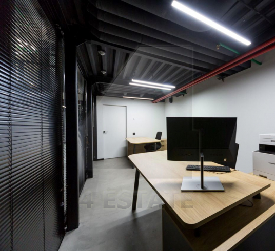 Аренда помещения с отдельным входом, м.Спортивная