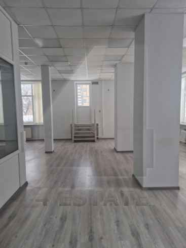 Офисное здание классса В, м. Улица 1905 г.