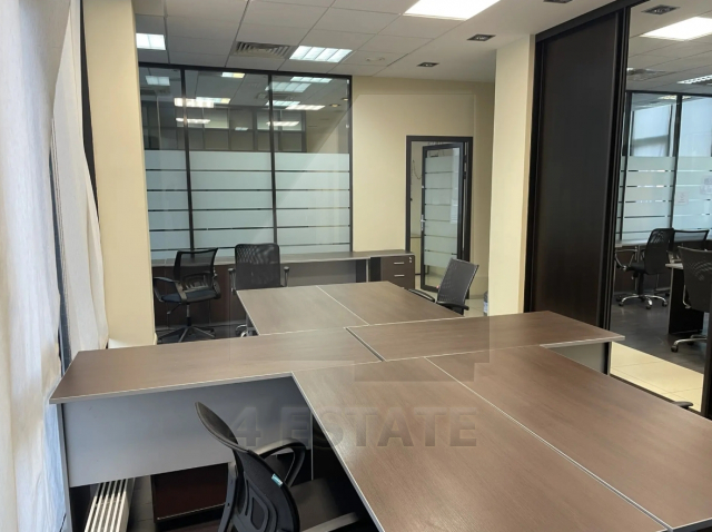 Аренда офиса с мебелью в бизнес центре класса В+, м.Павелецкая.