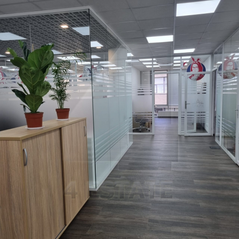 Продажа офисов в бизнес центре класса B+, м.Авиамоторная.